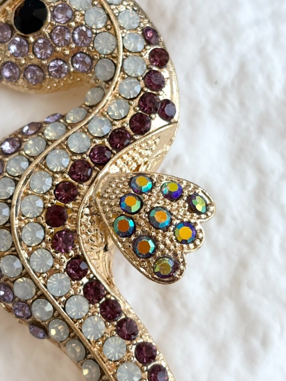 Seahorse Rainbow Rhinestone Gold Toned Jumbo Vintage Inspired Brooch Pin - Picture 14 of 16